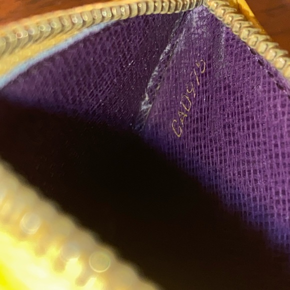 Louis Vuitton Yellow Epi Key Pouch - Picture 9 of 9